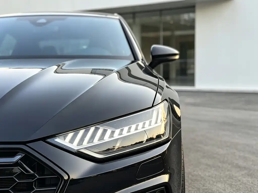 Audi A7L — фото 5