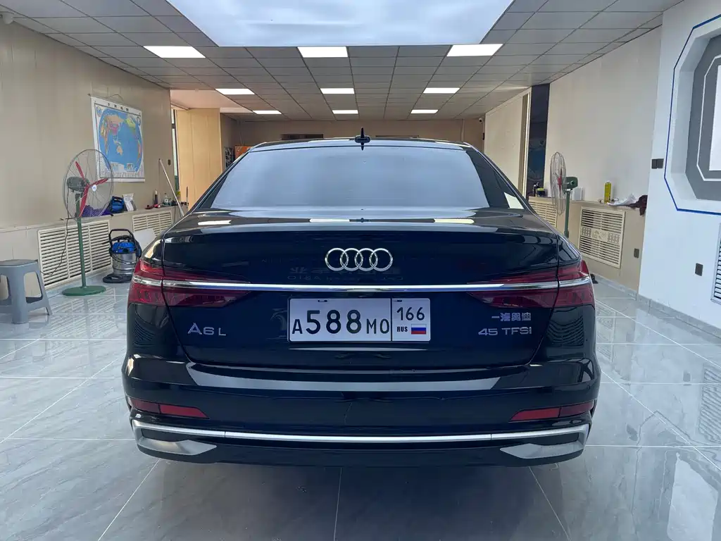 Audi A6L — фото 7