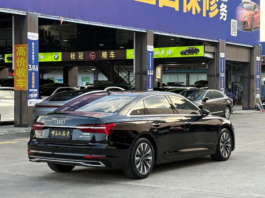 Audi A6L — фото 18