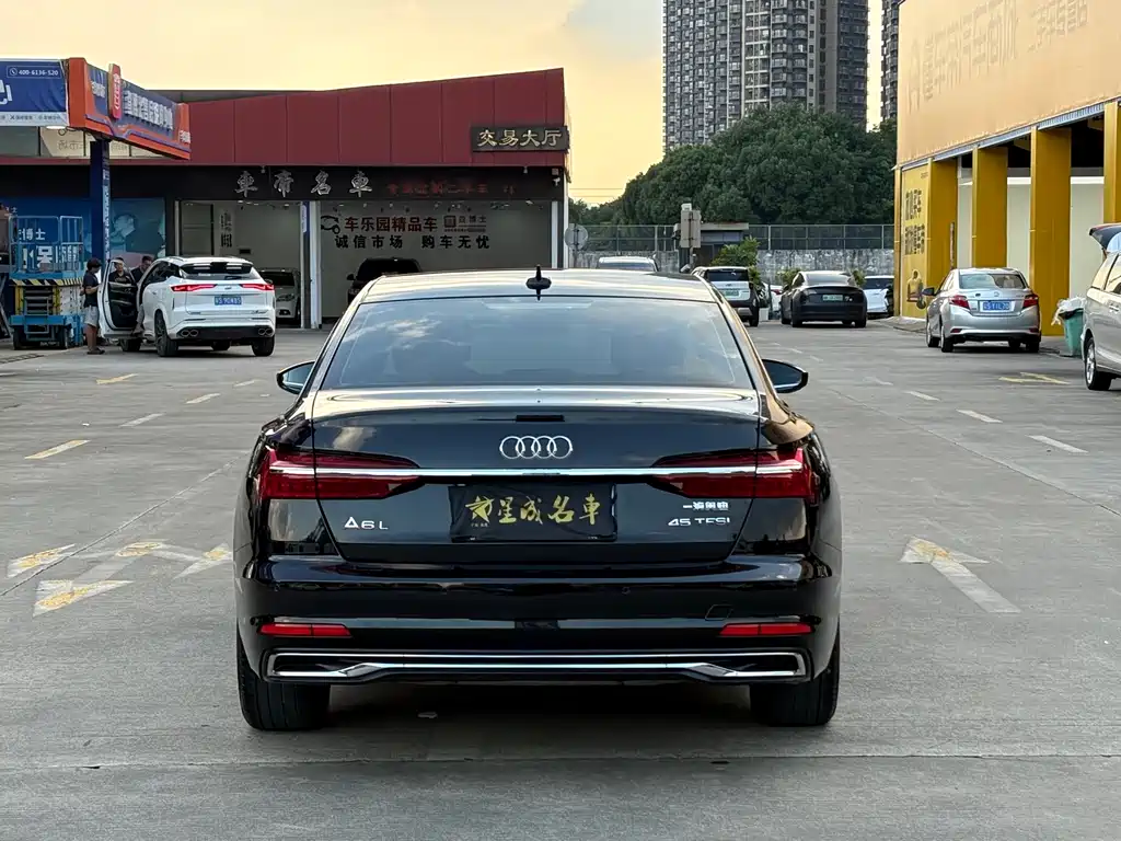 Audi A6L — фото 19