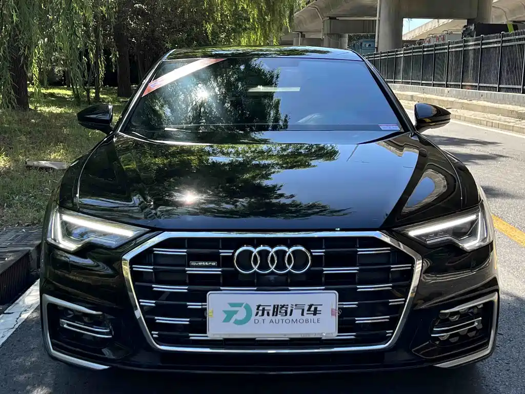 Audi A6L — фото 2