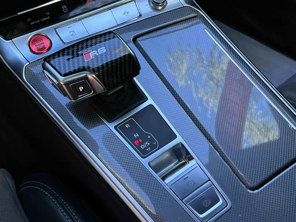 Audi A6L — фото 17