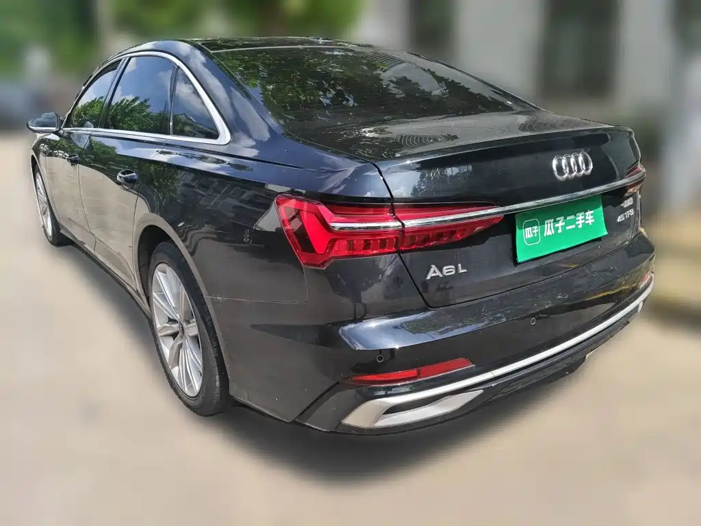 Audi A6L — фото 25