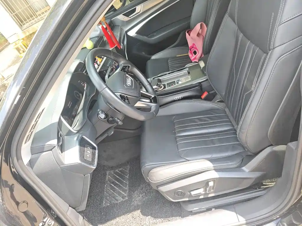 Audi A6L — фото 8
