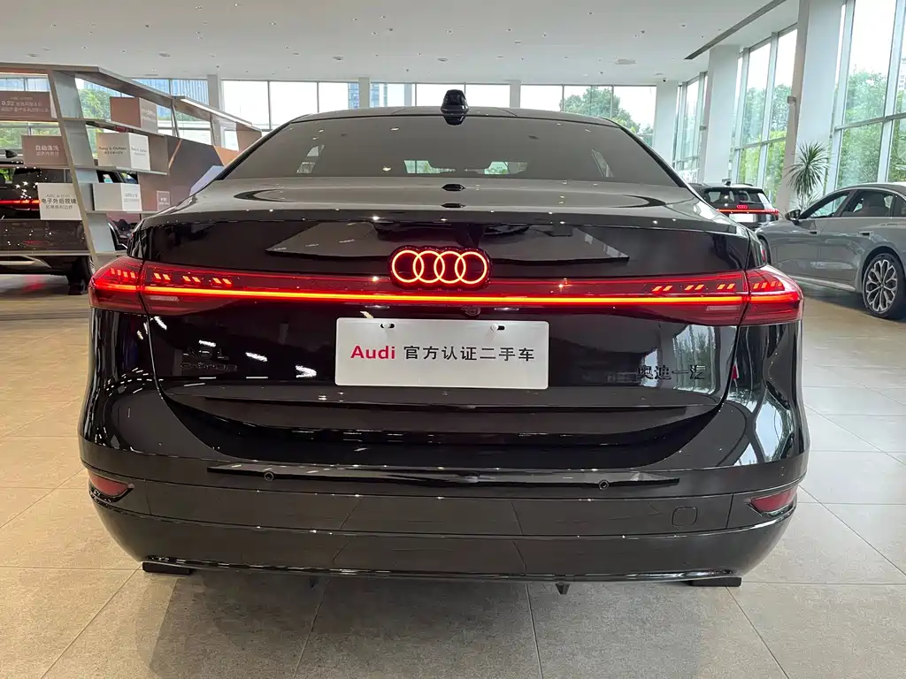 Audi A6L e-tron — фото 4