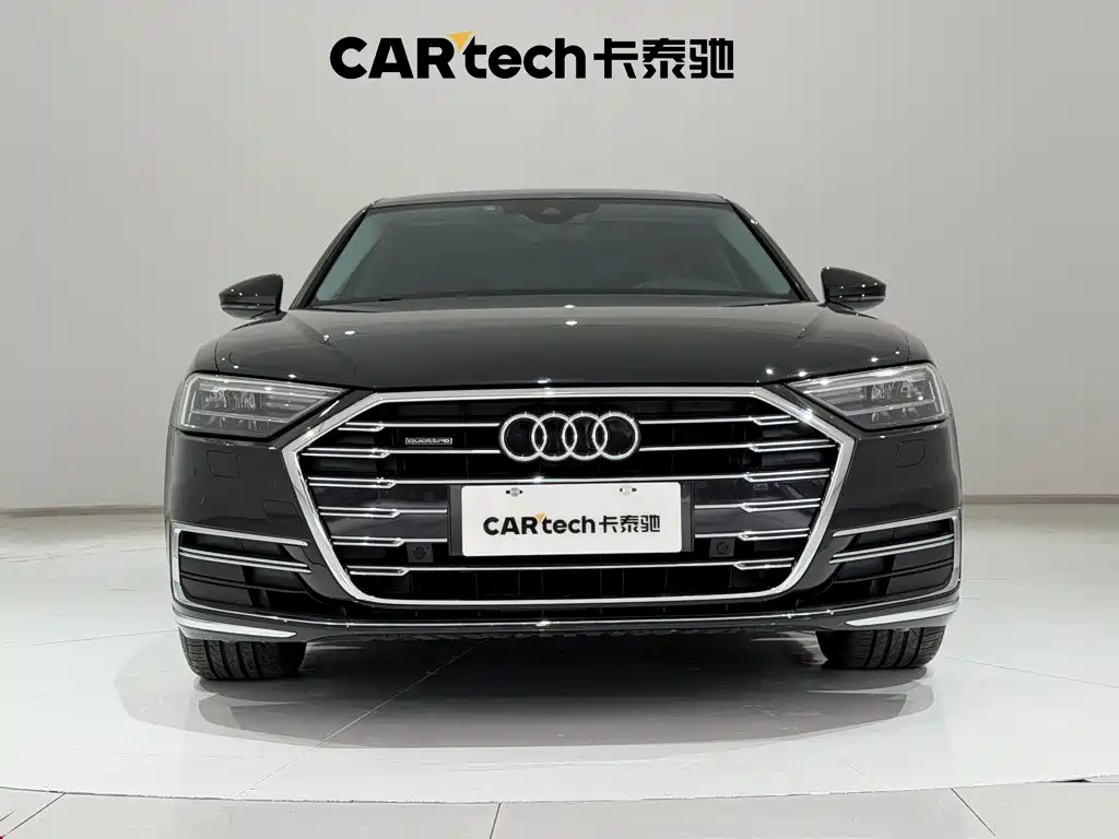 Audi A8 — фото 3