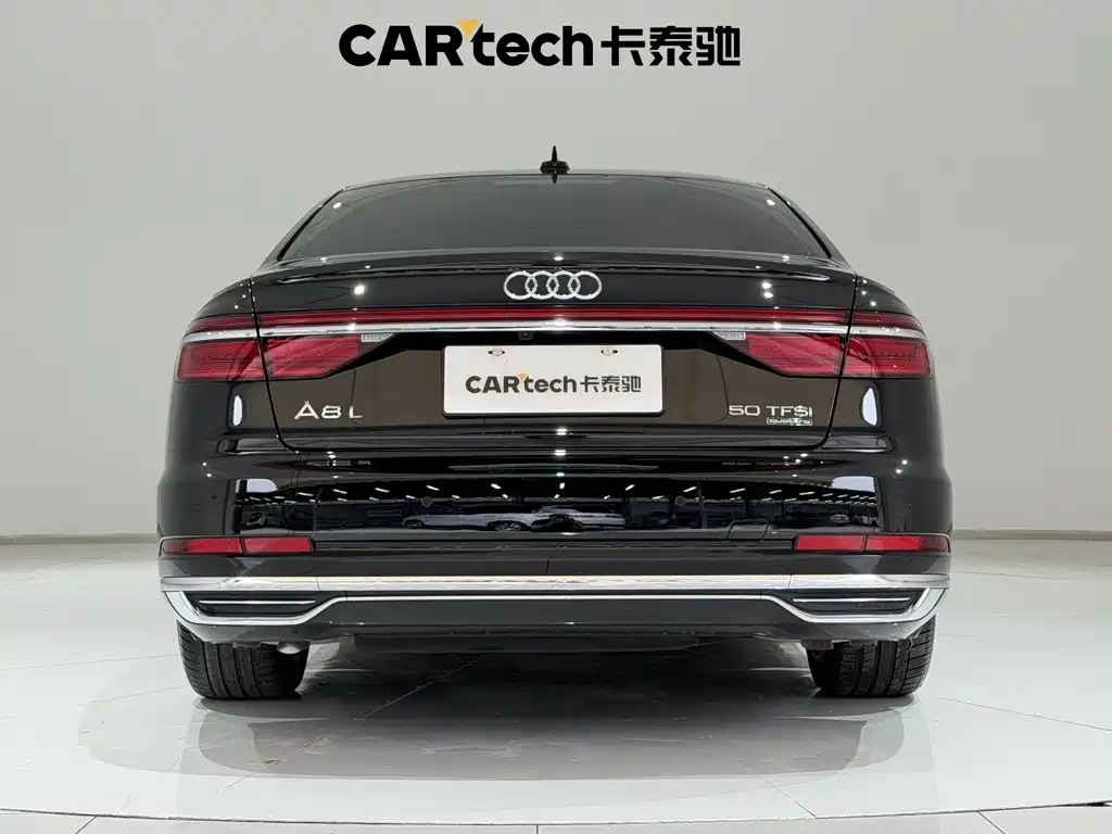 Audi A8 — фото 6