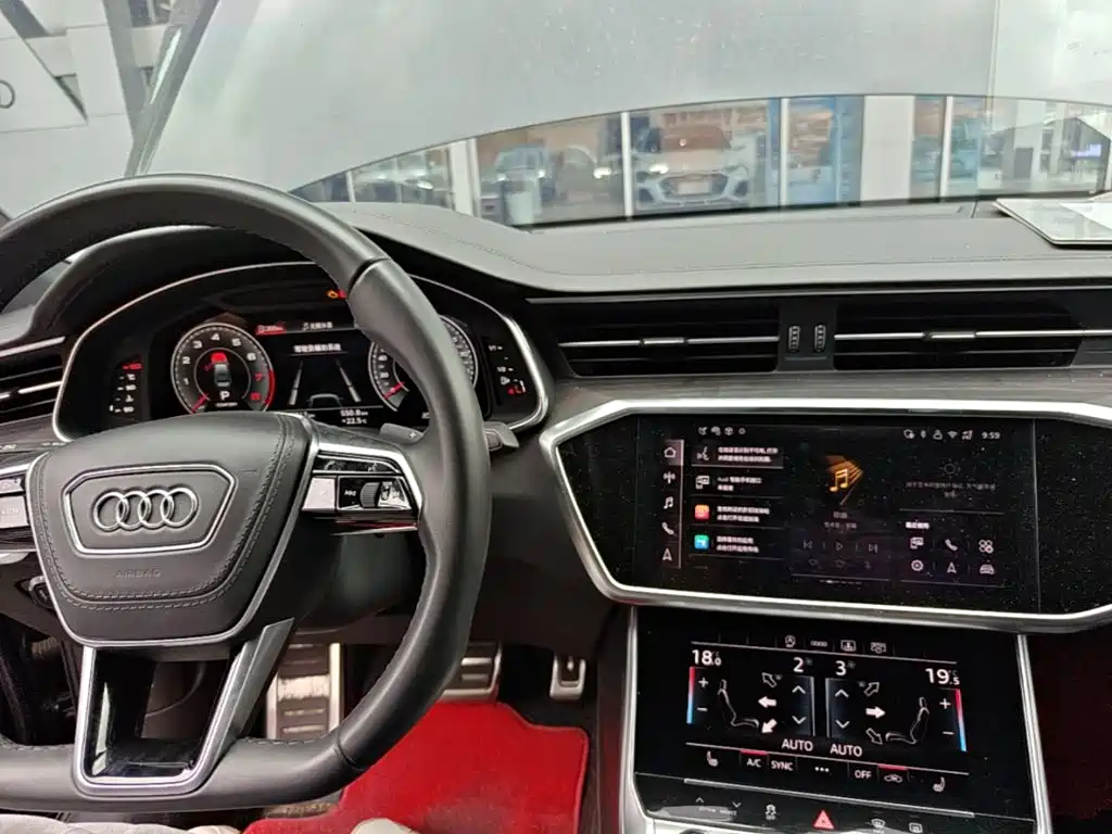 Audi A6L — фото 10