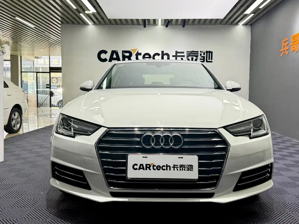 Audi A4L — фото 2