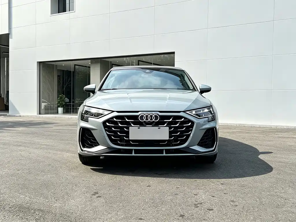 Audi A3 — фото 2