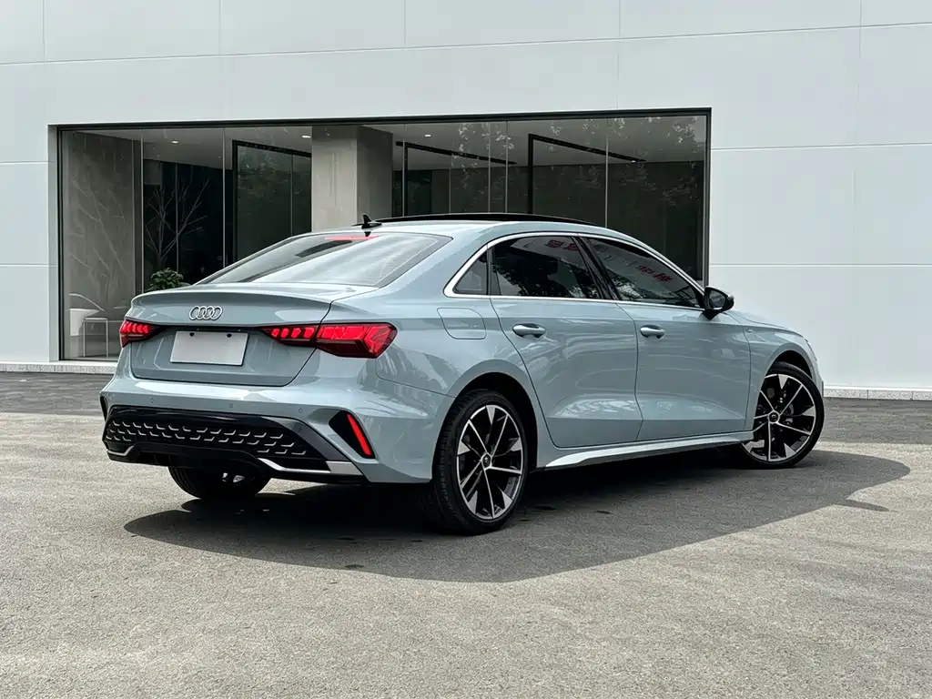 Audi A3 — фото 11