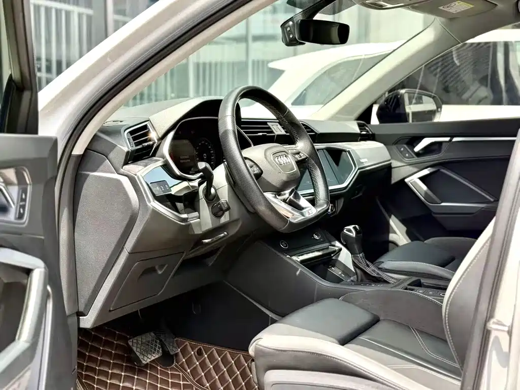 Audi Q3 Sportback — фото 4