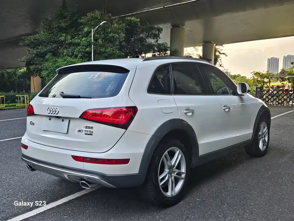 Audi Q5 — фото 6