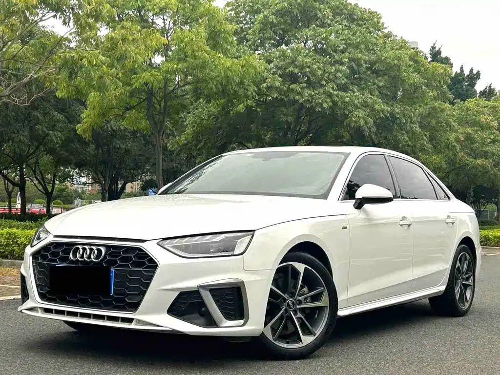 Audi A4L — фото 2