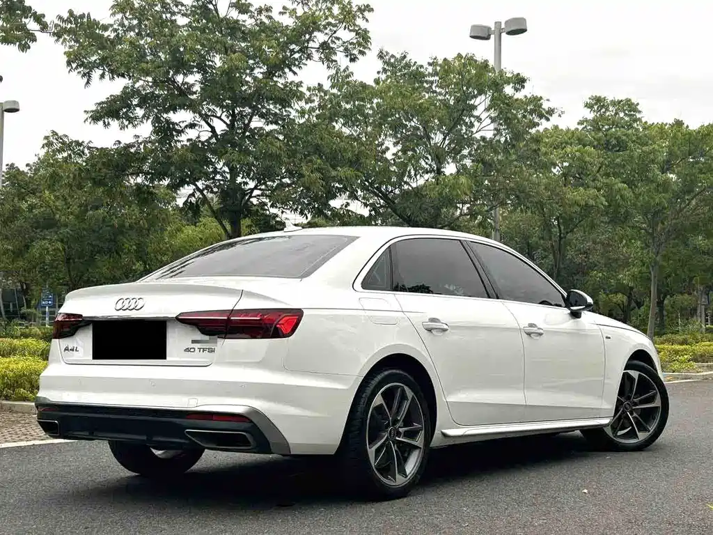 Audi A4L — фото 5