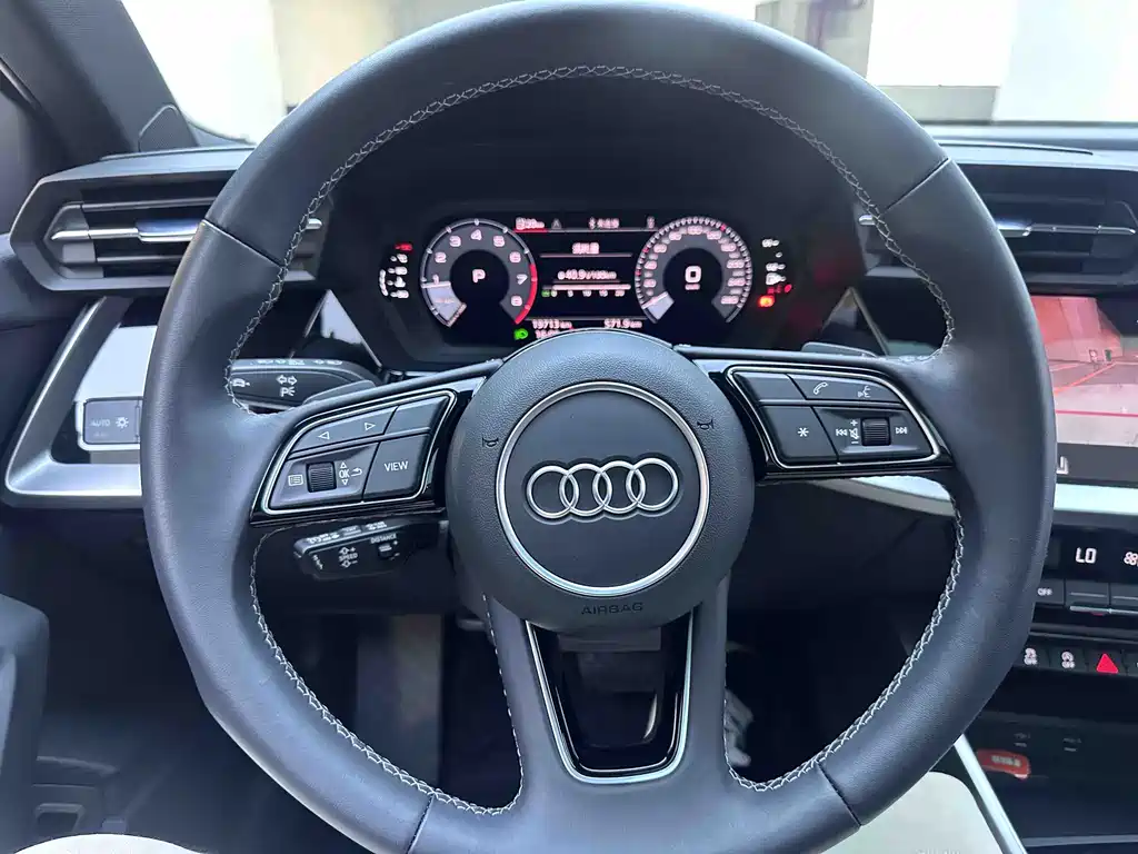 Audi A3 — фото 10