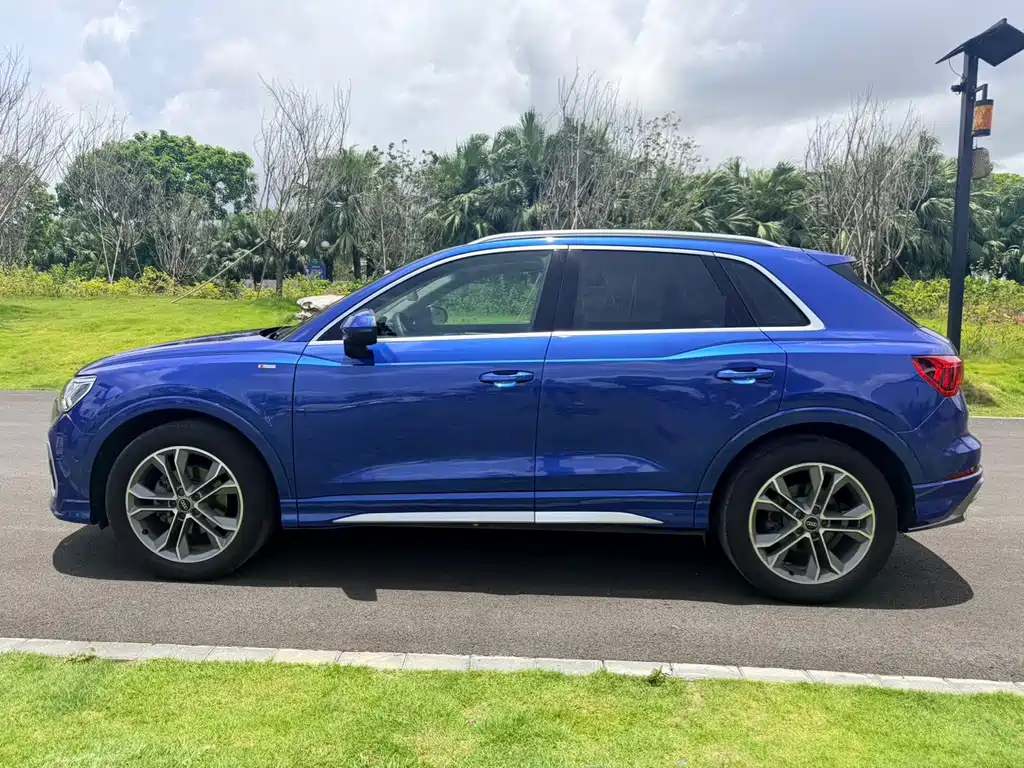 Audi Q3 — фото 7