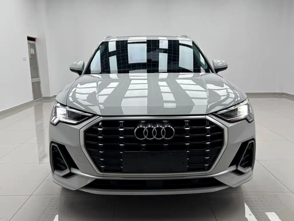 Audi Q3 — фото 3