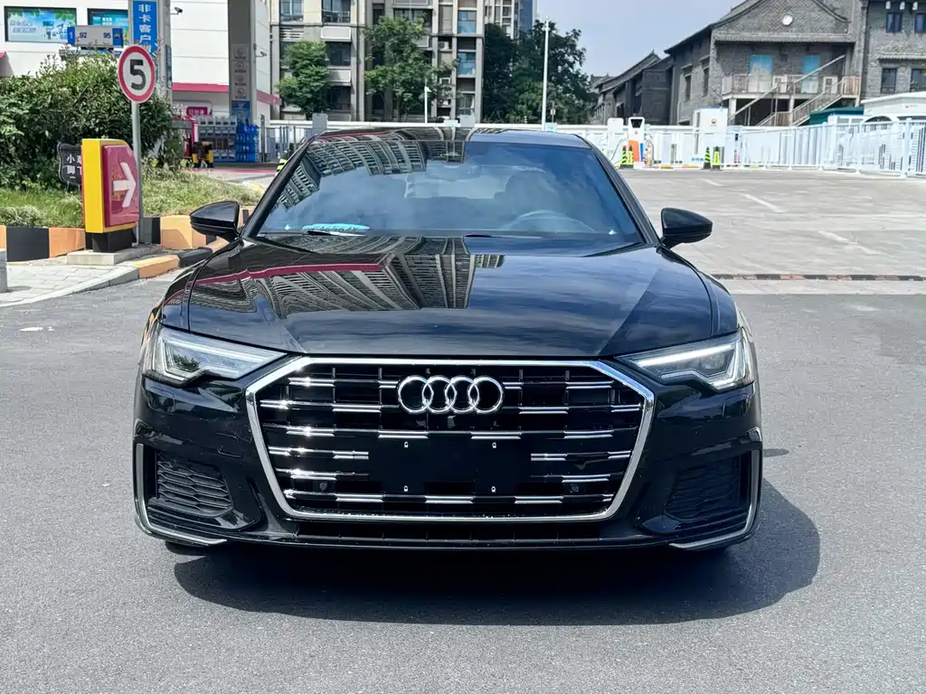 Audi A6L — фото 2