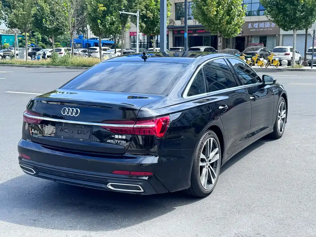 Audi A6L — фото 7