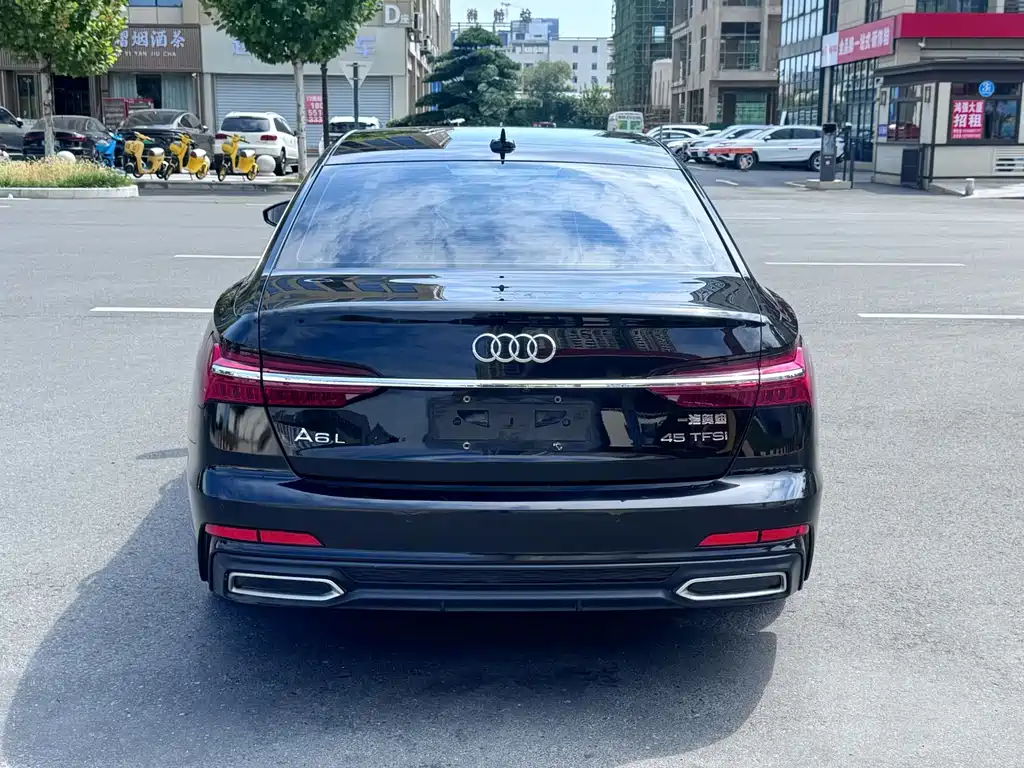 Audi A6L — фото 8