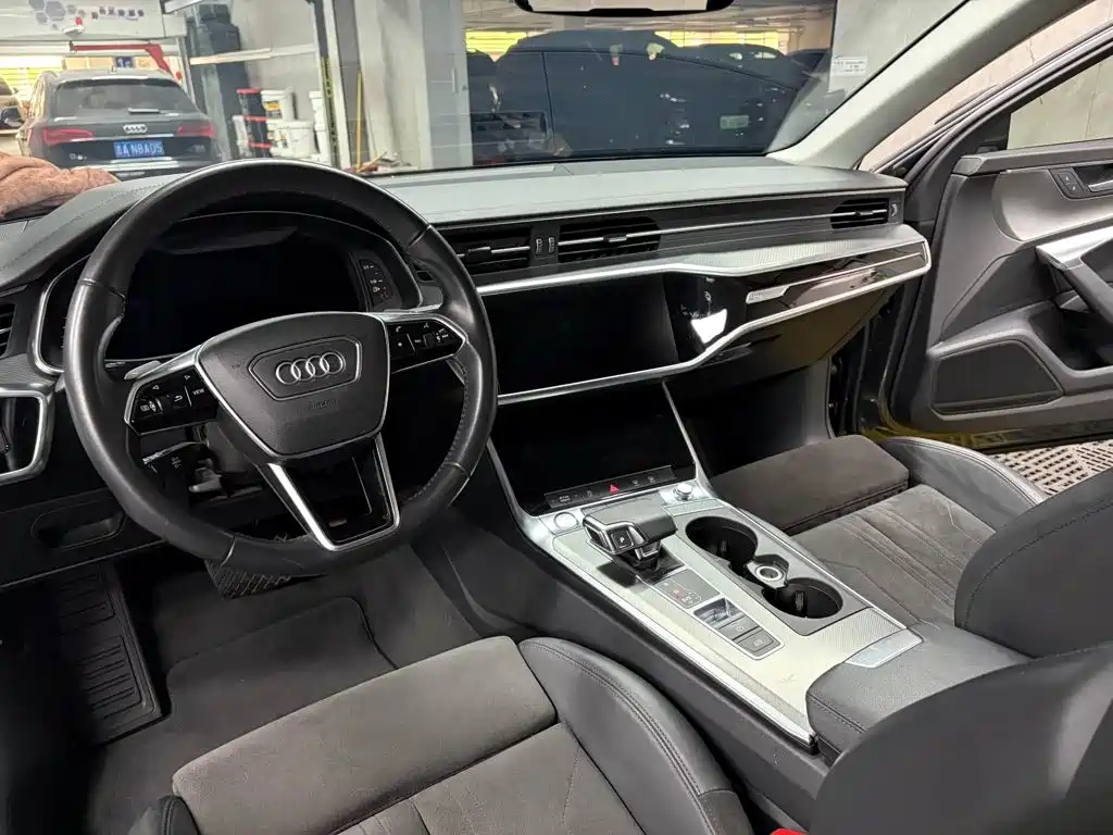 Audi A6 (Import) — фото 3