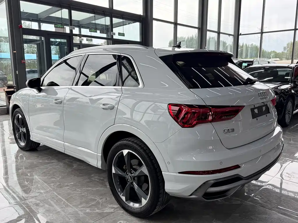 Audi Q3 — фото 4