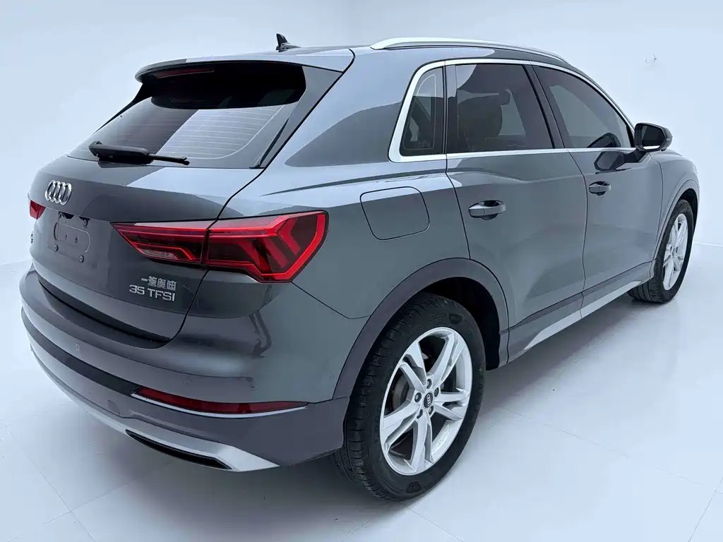 Audi Q3 — фото 4