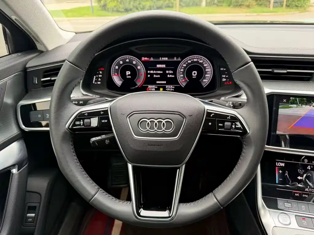Audi A6L — фото 7