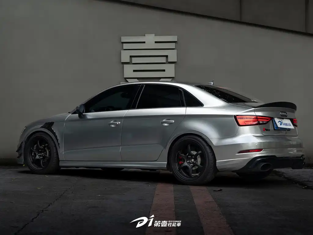 Audi RS 3 — фото 5