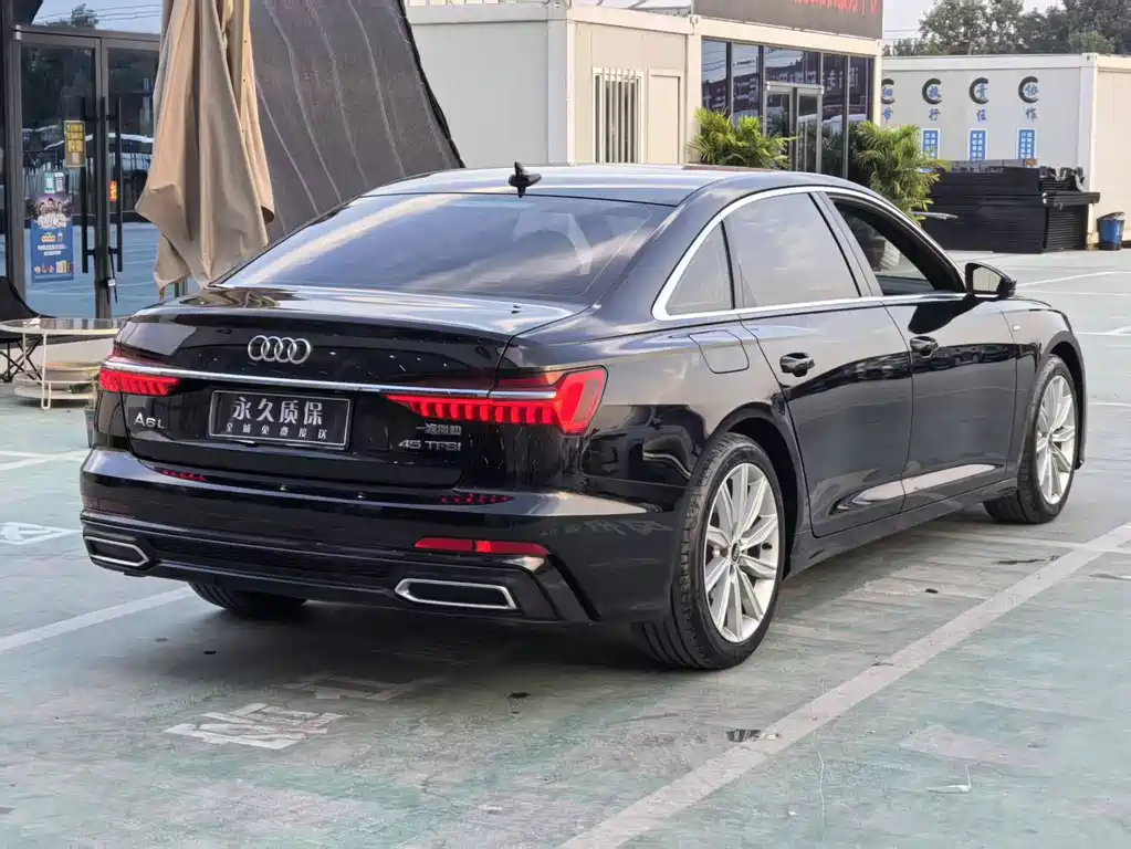 Audi A6L — фото 9