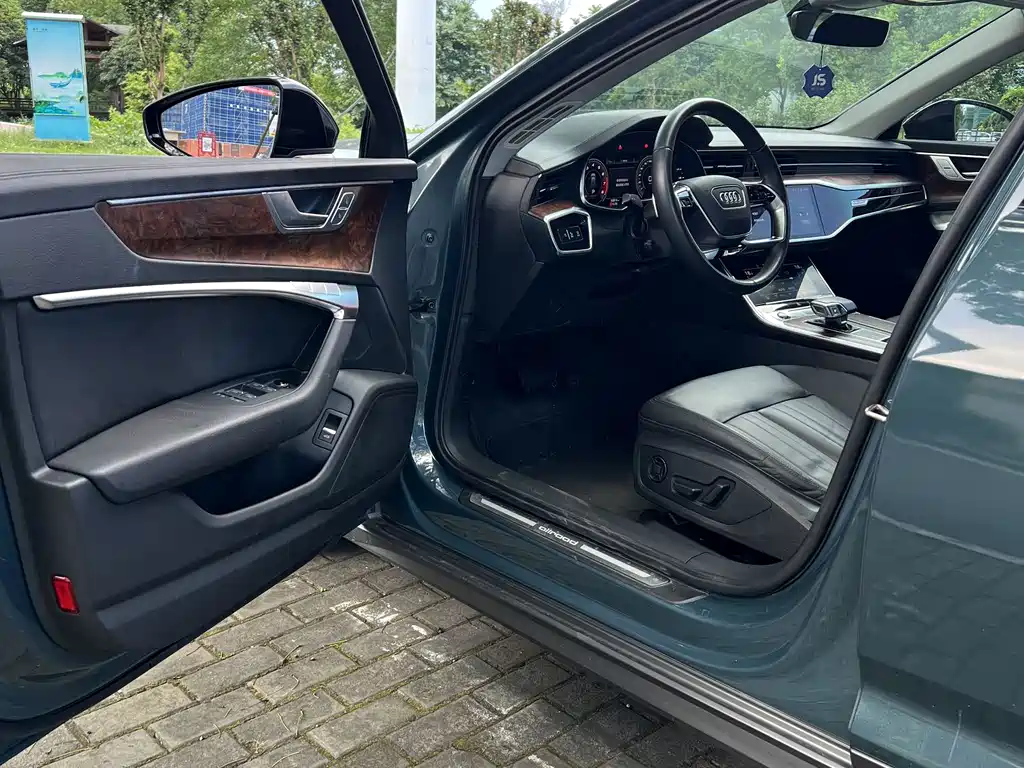 Audi A6 (Import) — фото 4