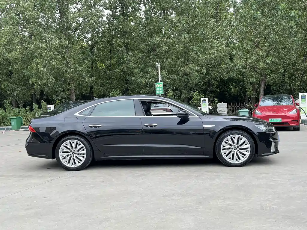 Audi A7L — фото 4