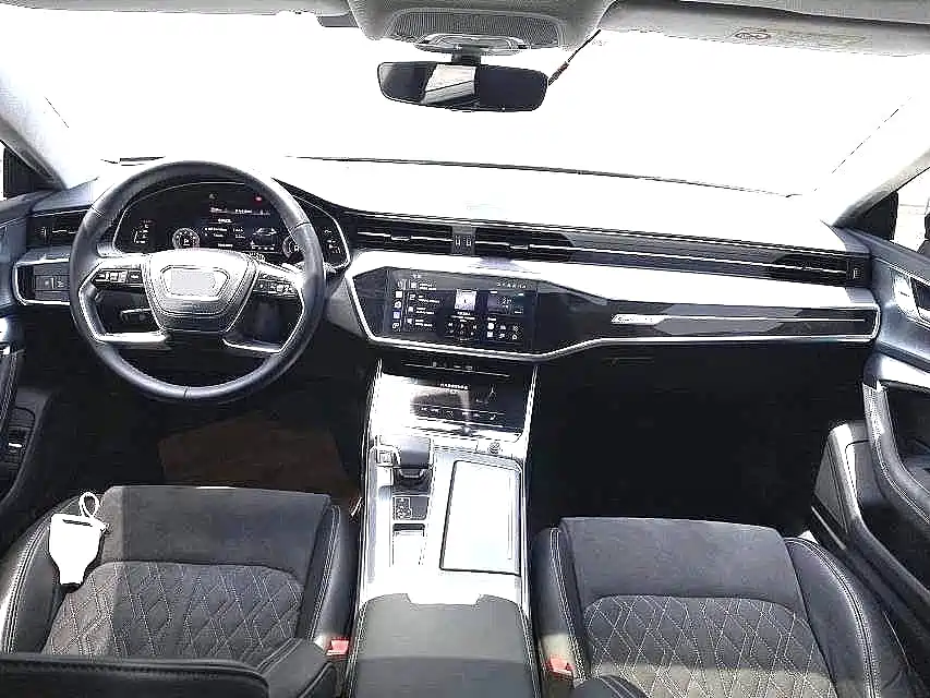 Audi A7L — фото 6