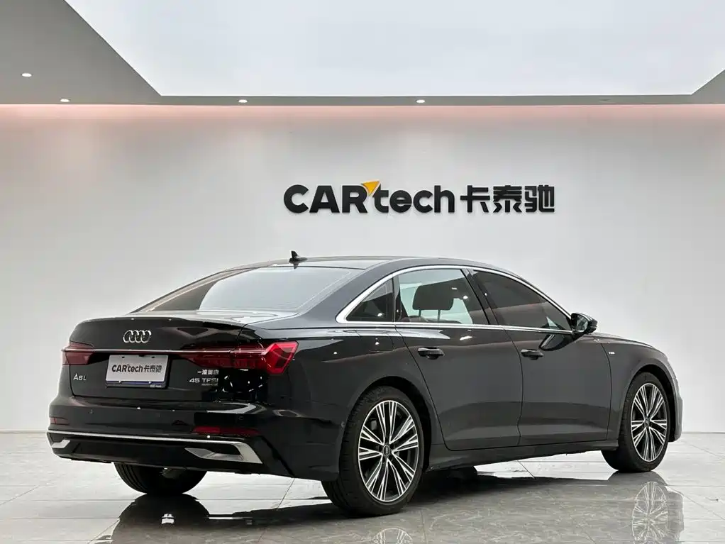 Audi A6L — фото 5