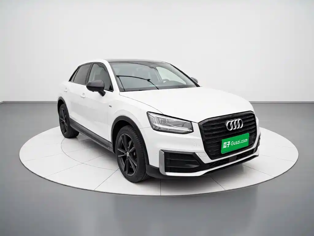 Audi Q2L — фото 3