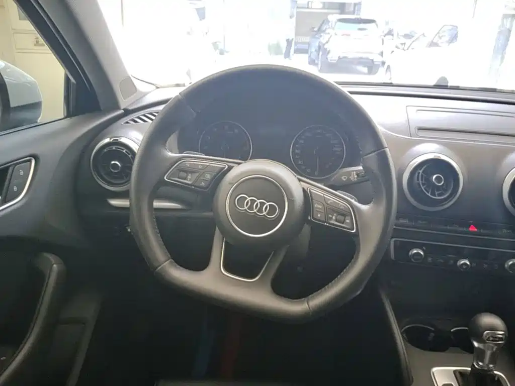 Audi A3 — фото 11