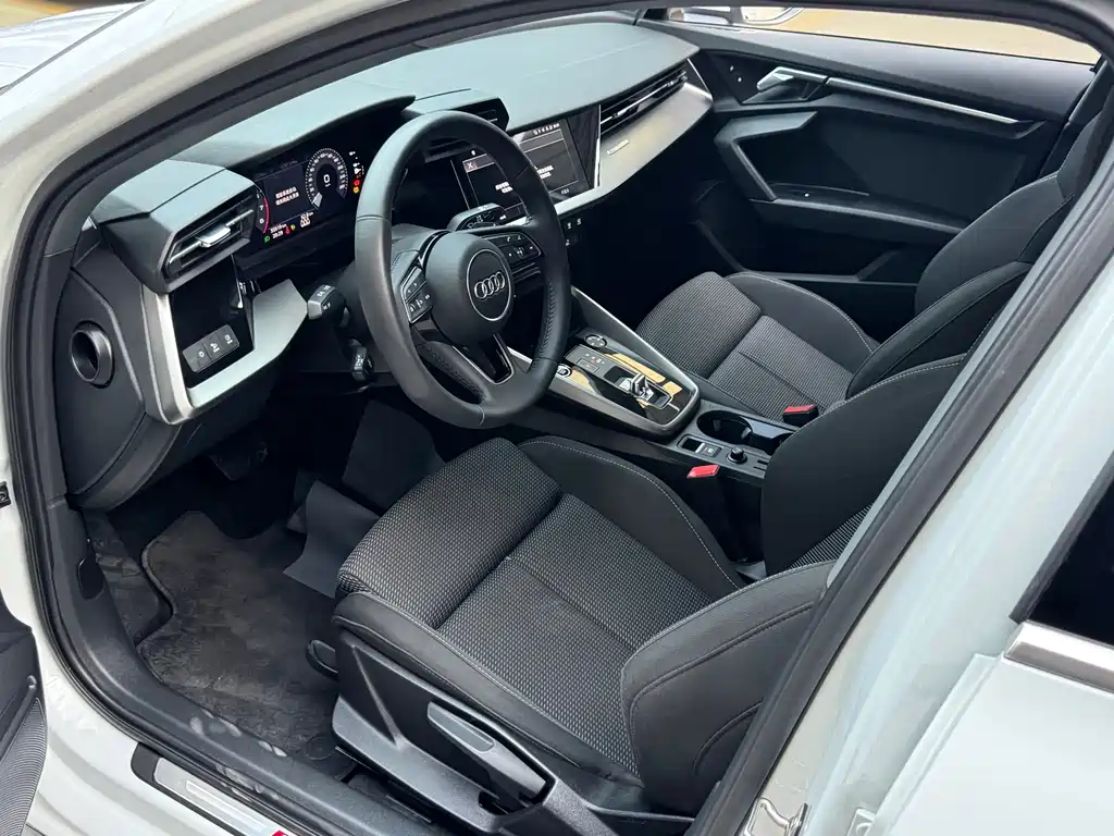 Audi A3 — фото 7