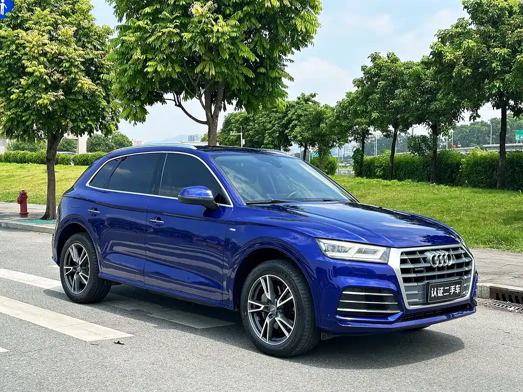 Audi Q5L — фото 4