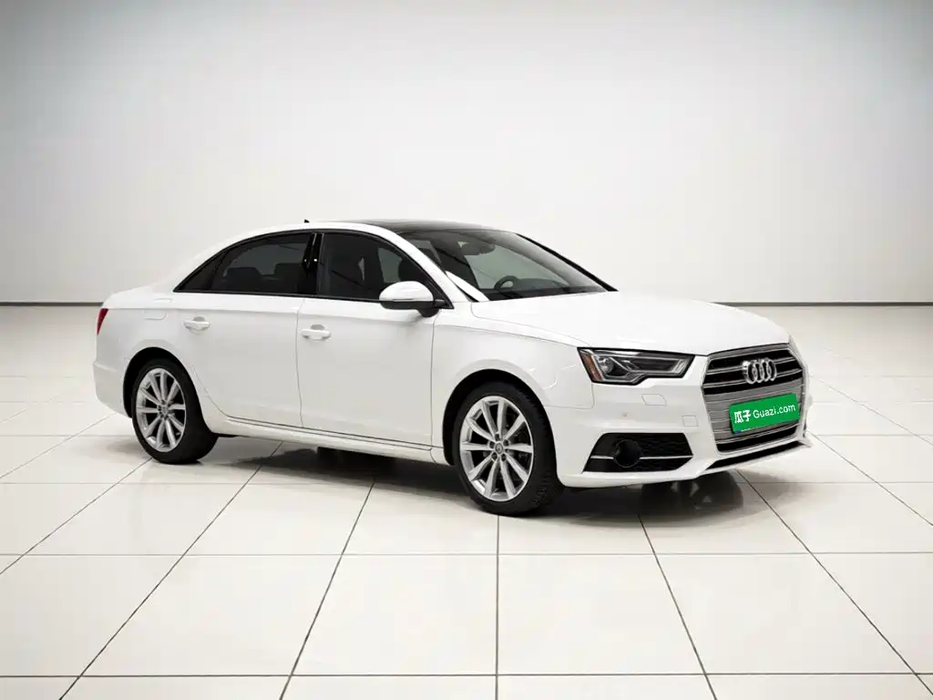 Audi A4L — фото 24
