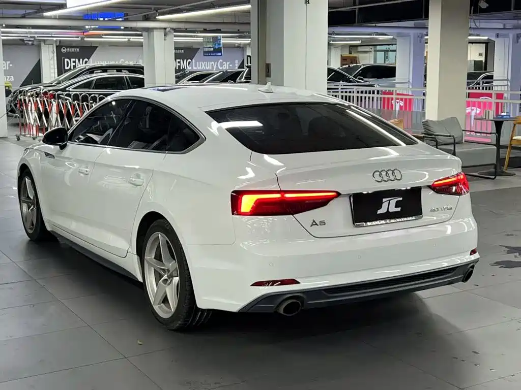 Audi A5 (Import) — фото 2