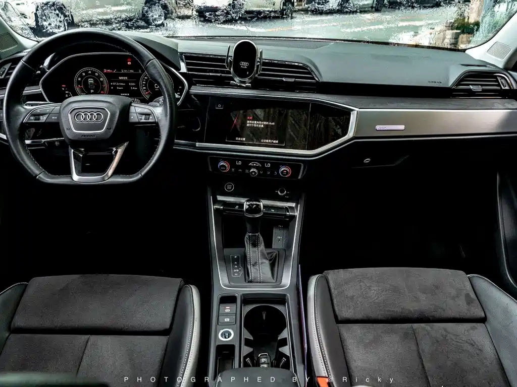Audi Q3 — фото 3