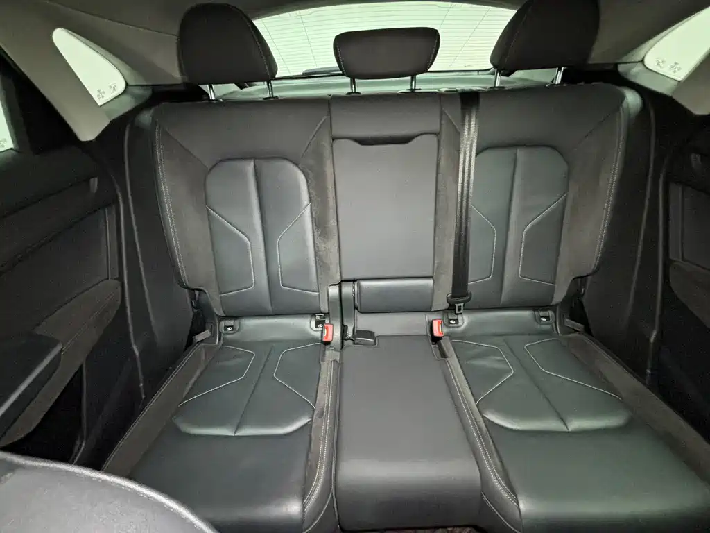 Audi Q3 Sportback — фото 17