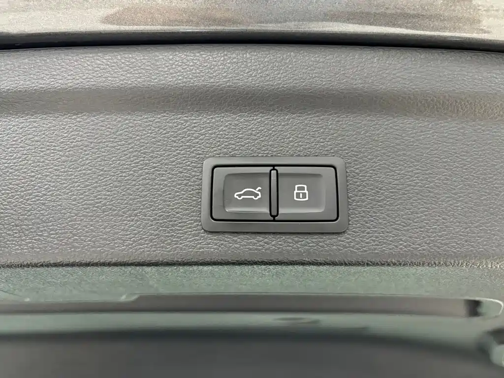 Audi Q3 Sportback — фото 19