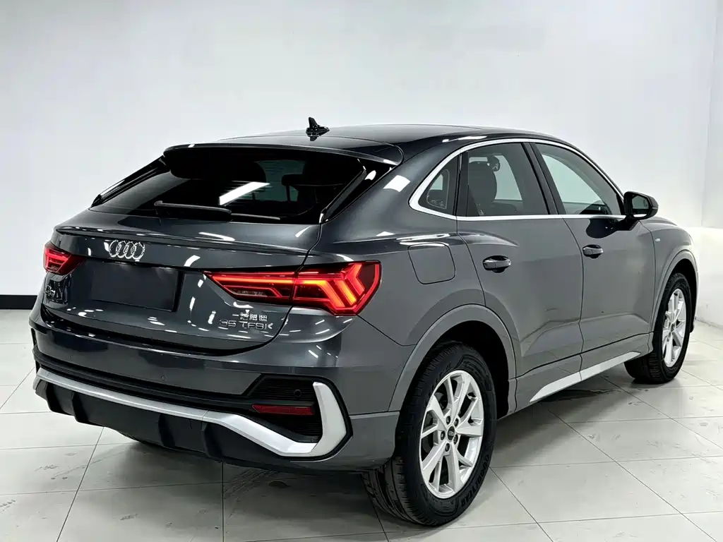 Audi Q3 Sportback — фото 5