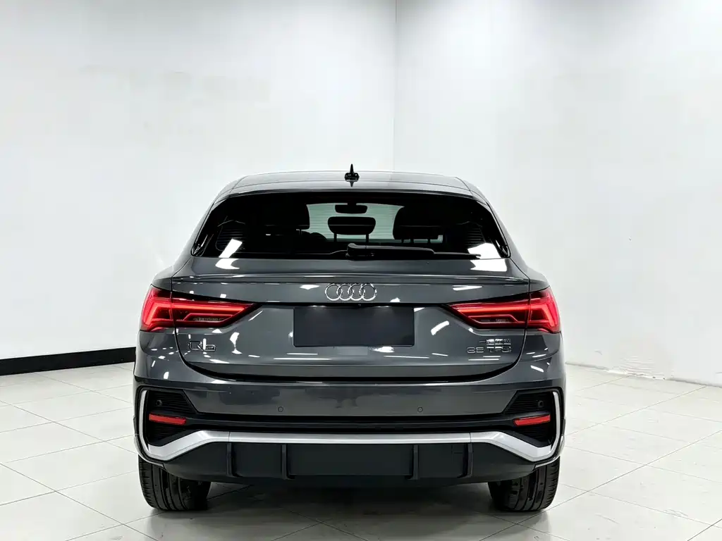 Audi Q3 Sportback — фото 6