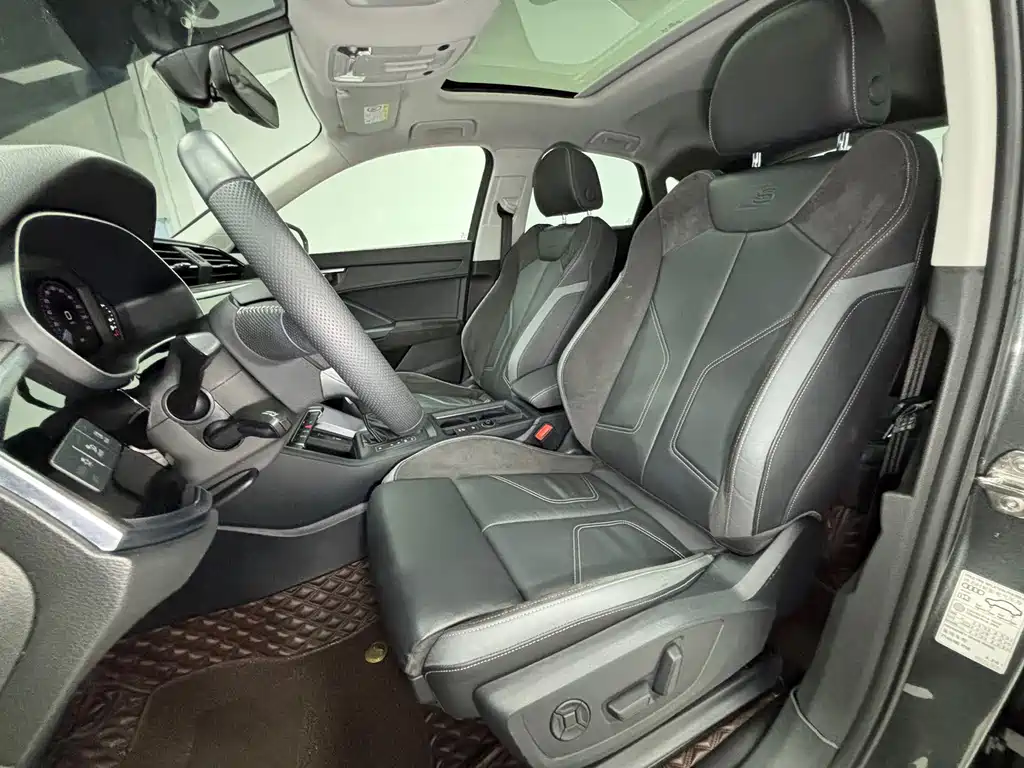 Audi Q3 Sportback — фото 8