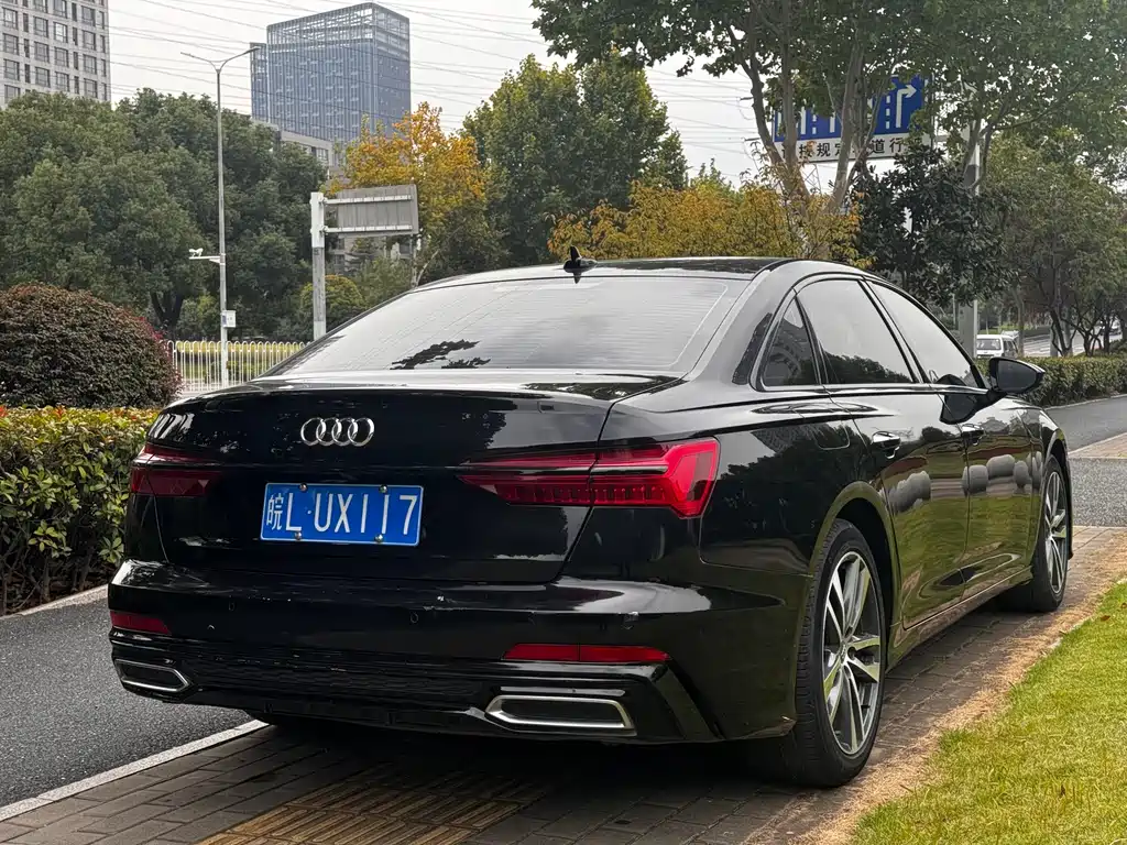 Audi A6L — фото 6