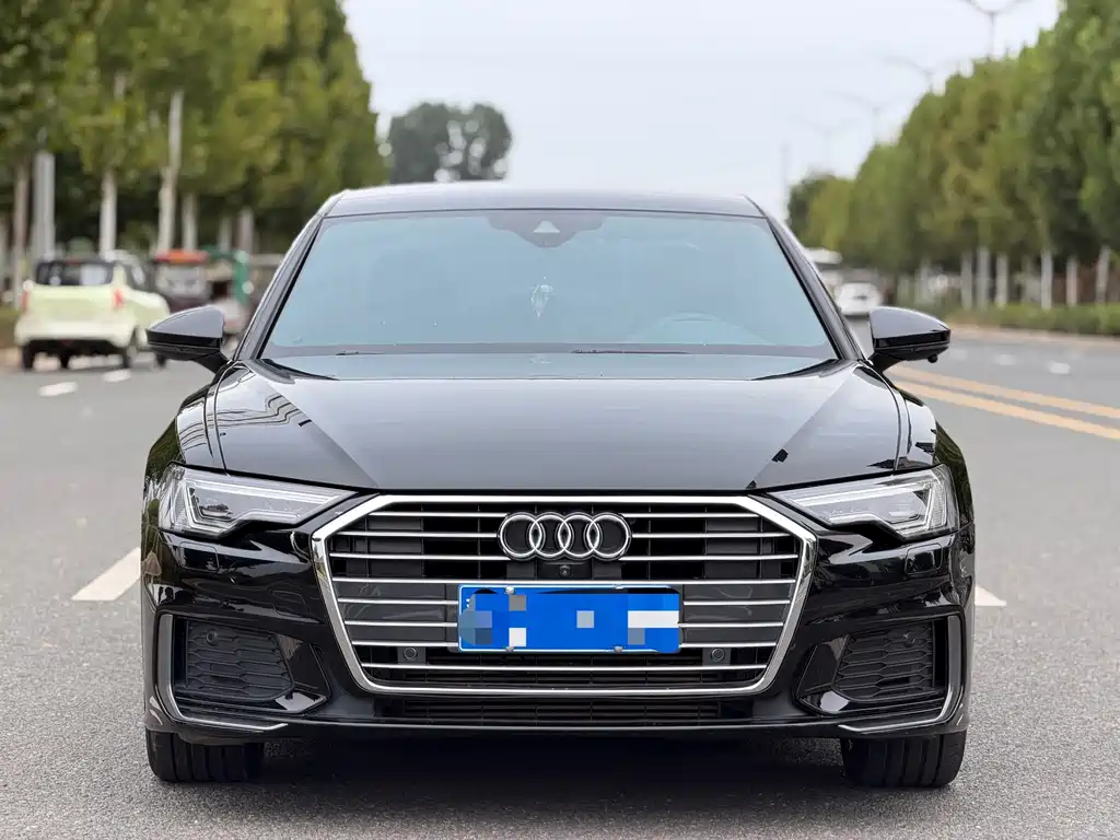 Audi A6L — фото 2