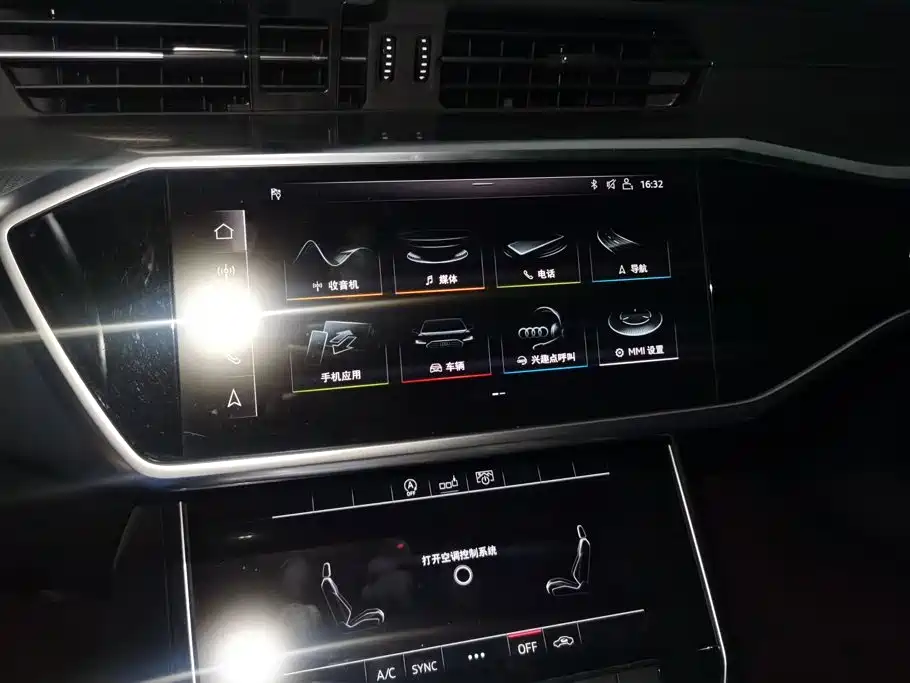Audi A6L — фото 13